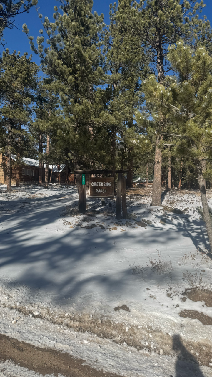 An image of the Creekside Ranch sign